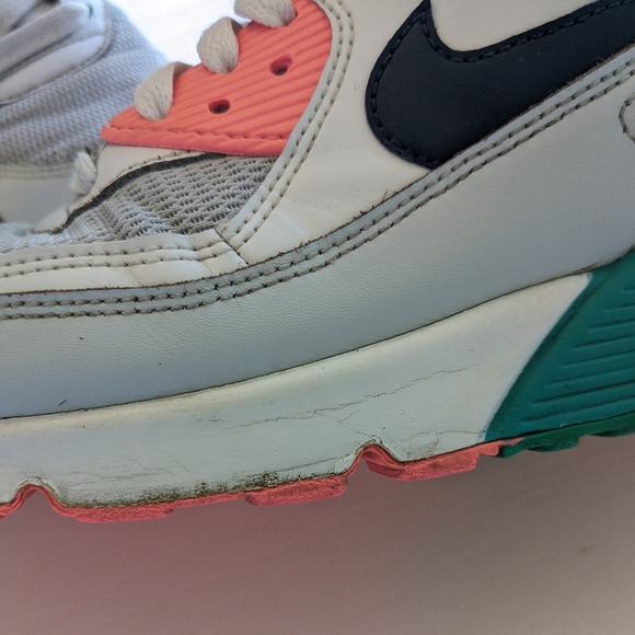 NIKE Air Max South Beach AJ1285-100 - Picture 10 of 15